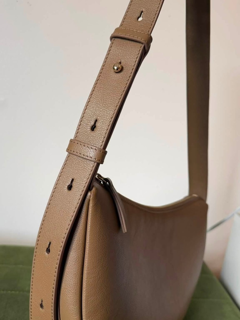 Mina Baie Leather Khloe in Teddy Color - Picture 3 of 11